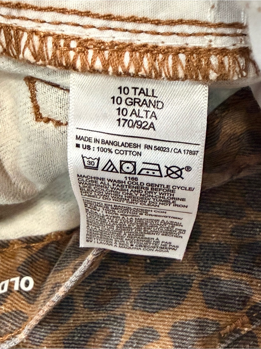 Old Navy Leopard Print High Rise Baggy Wide Leg Jeans Size 10 Tall - Picture 8 of 8